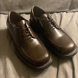 Alfani Brown Dress Shoe, Size 10.5, NEVER WORN!
